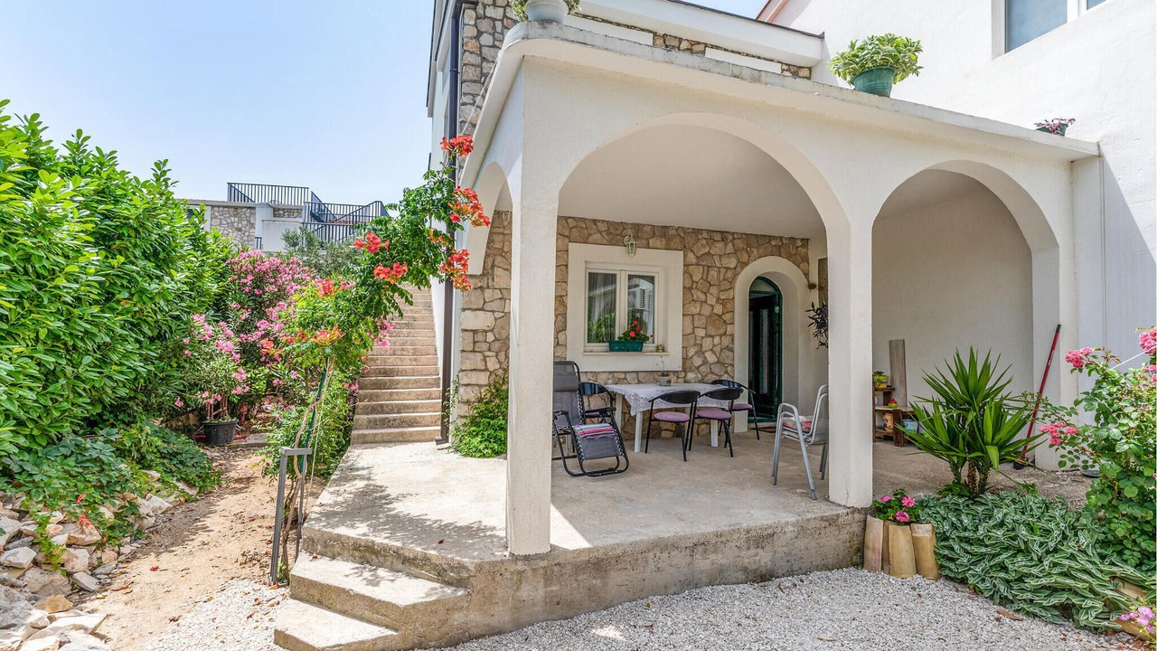Photo of Outdoor in Kremena