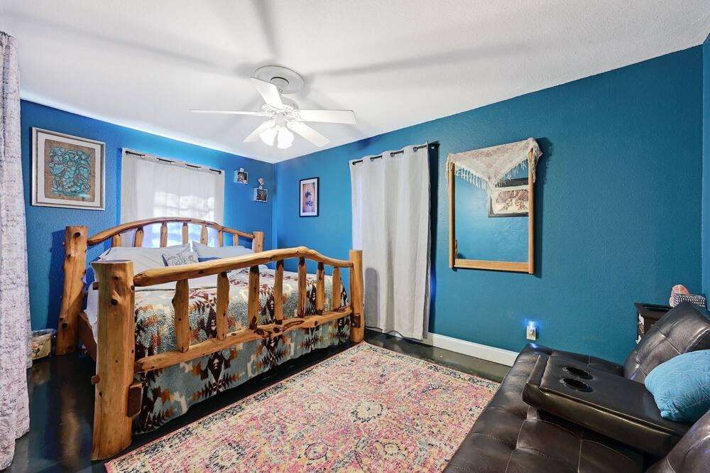 Photo of Bedroom in Manchaca