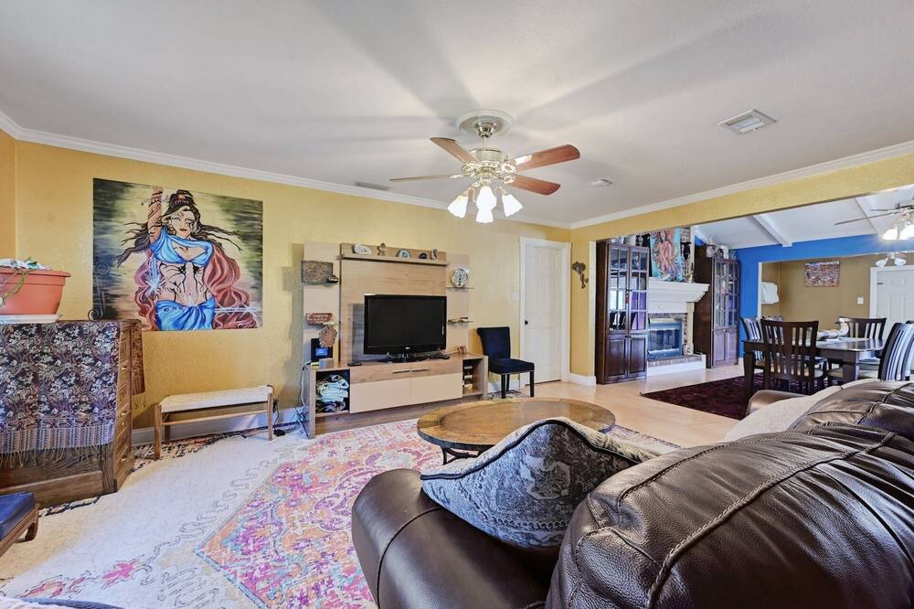 Photo of Livingroom in Manchaca