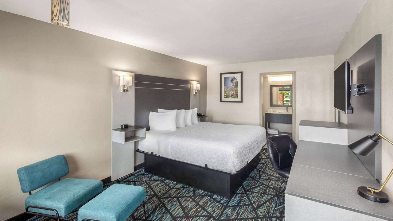 Photo of Others in Dothan