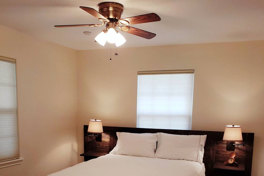 Photo of Bedroom in Onalaska