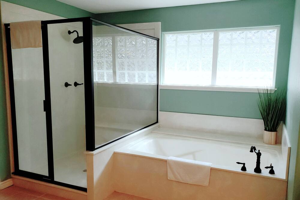 Photo of Bathroom in Onalaska