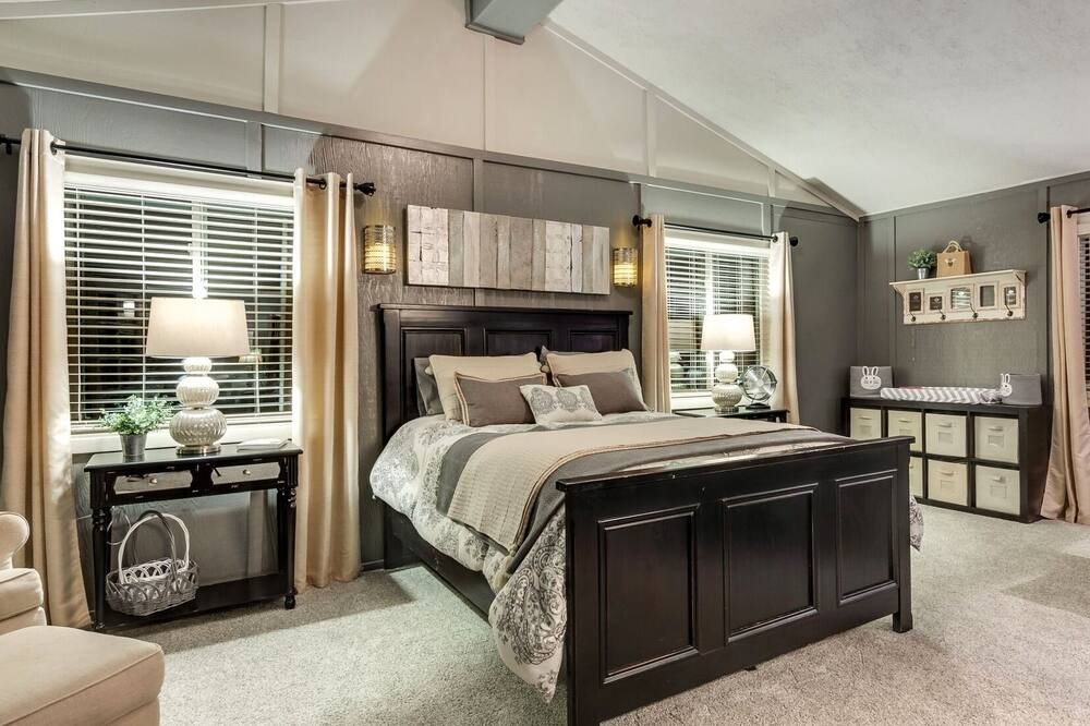 Photo of Bedroom in Loomis