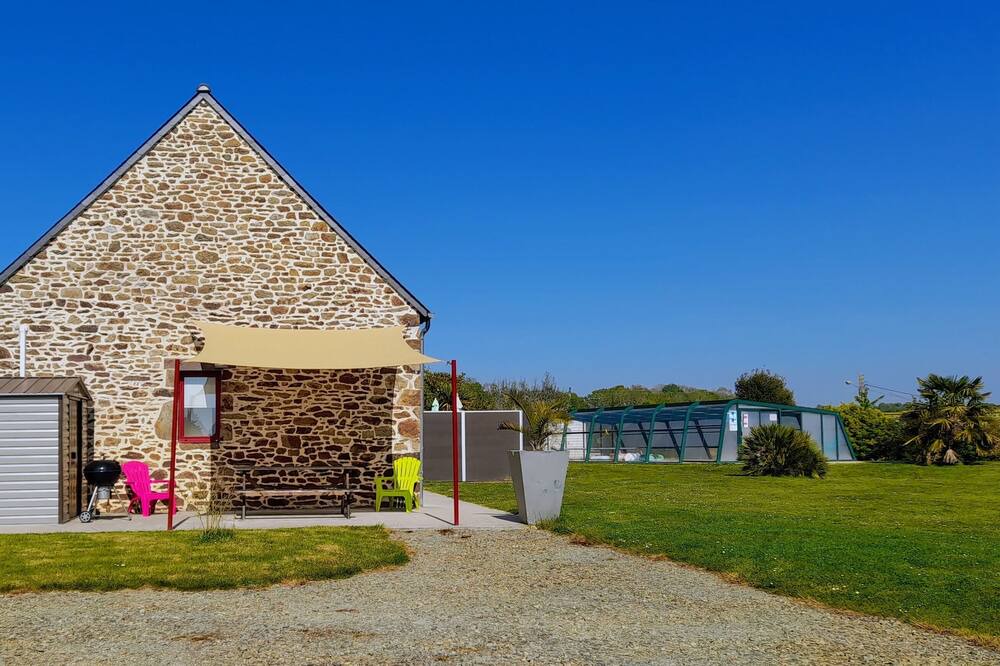 Photo of Outdoor in Saint-Pere