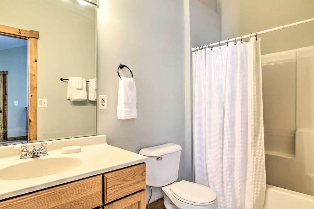 Photo of Bathroom in The Galena Territory