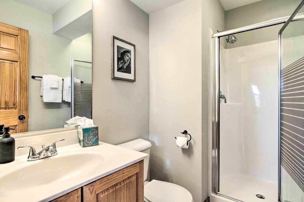 Photo of Bathroom in The Galena Territory