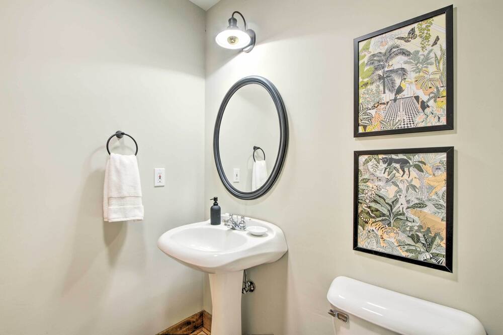 Photo of Bathroom in The Galena Territory