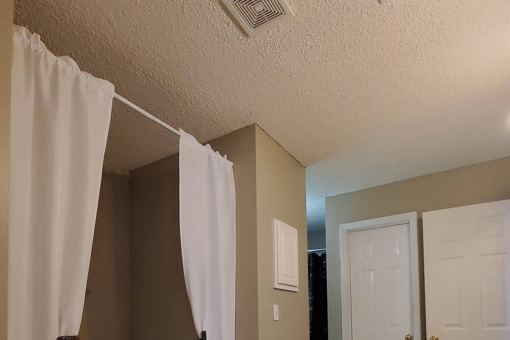 Photo of Bathroom in Deltona Lakes