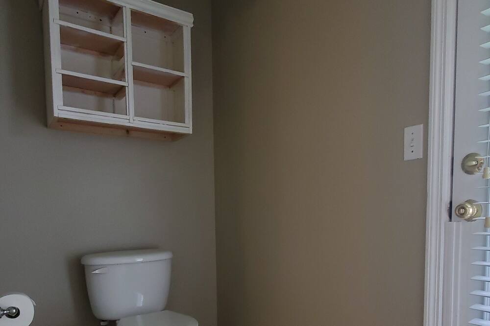 Photo of Bathroom in Deltona Lakes