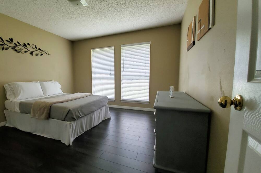 Photo of Bedroom in Deltona Lakes