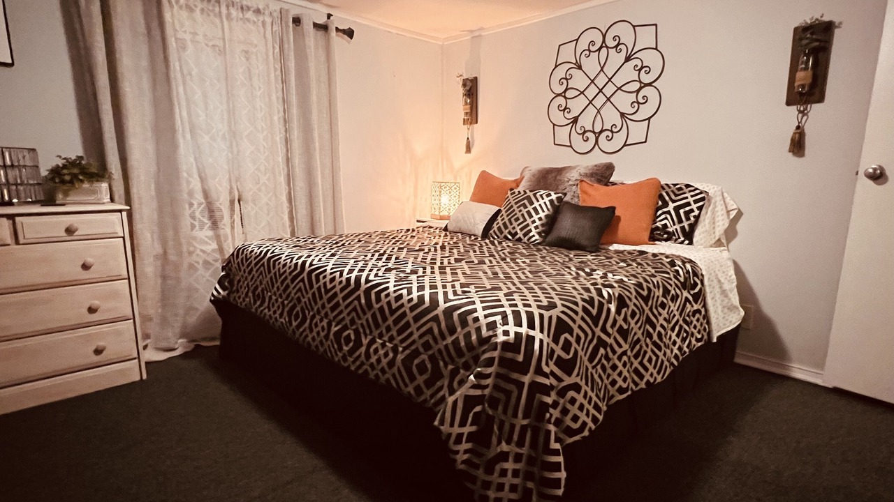 Photo of Others in Middle Grove