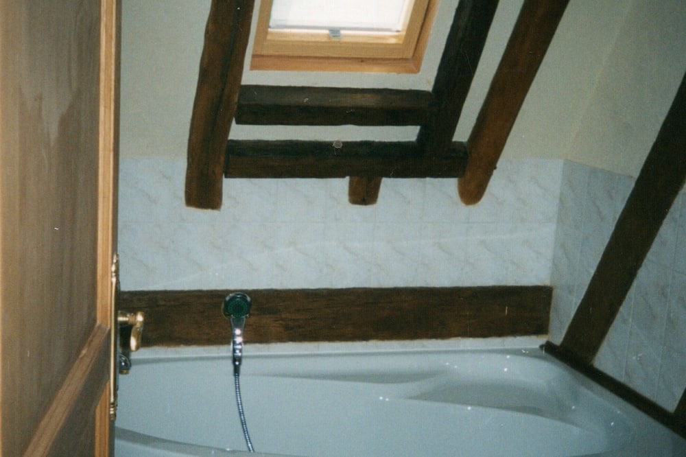 Photo of Bathroom in Unverre
