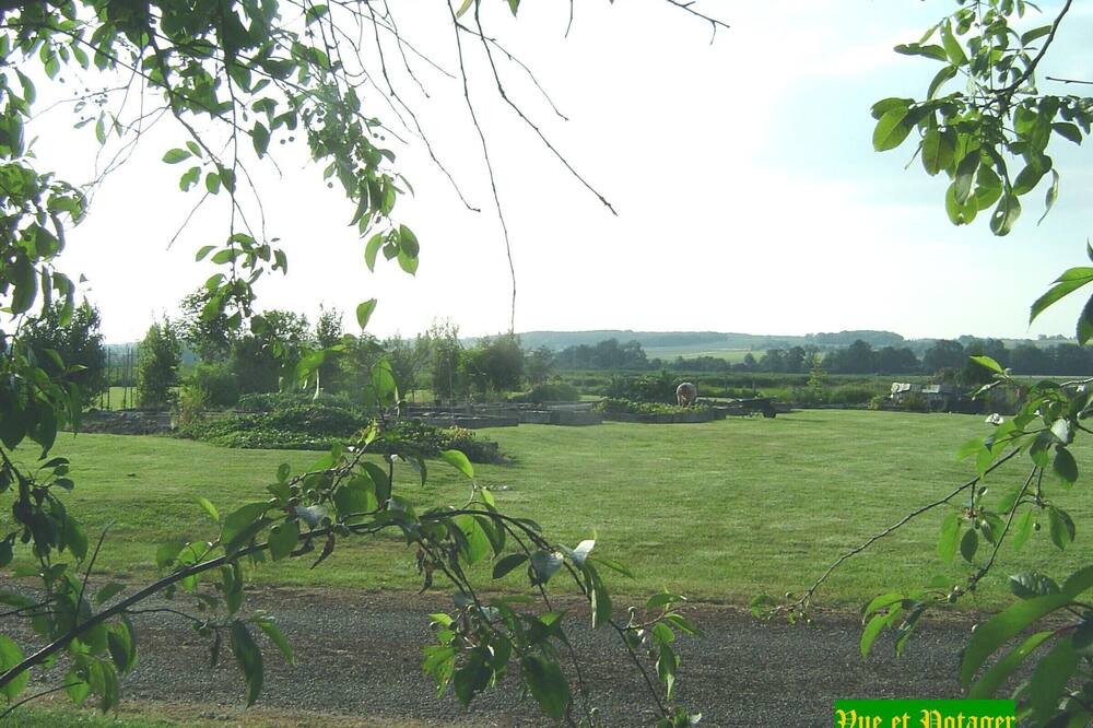 Photo of Others in Unverre