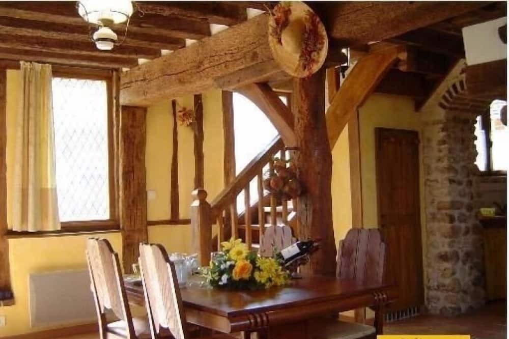 Photo of Others in Unverre