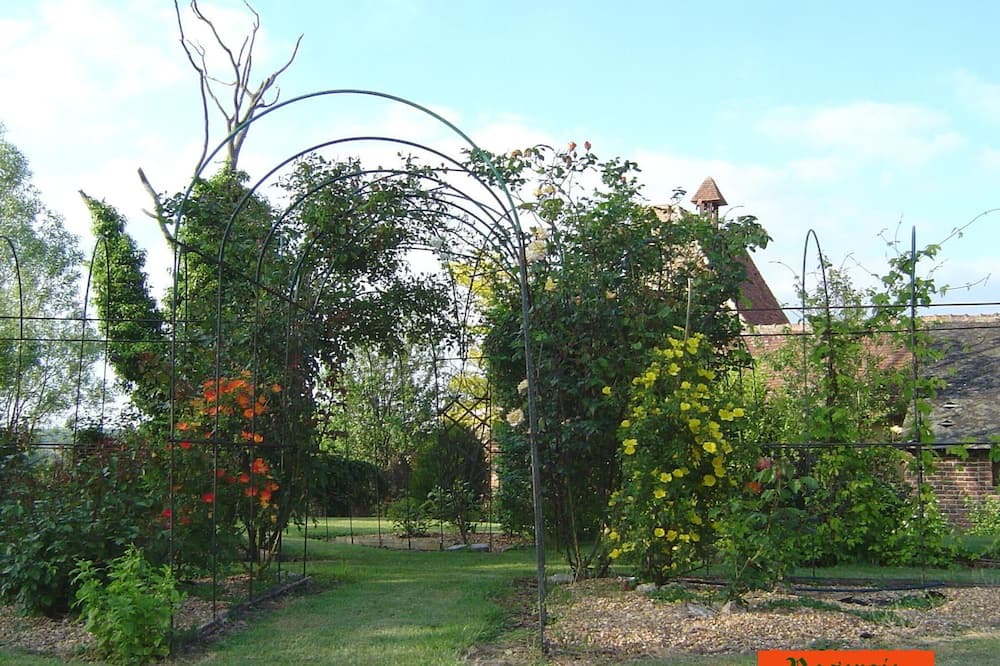 Photo of Outdoor in Unverre