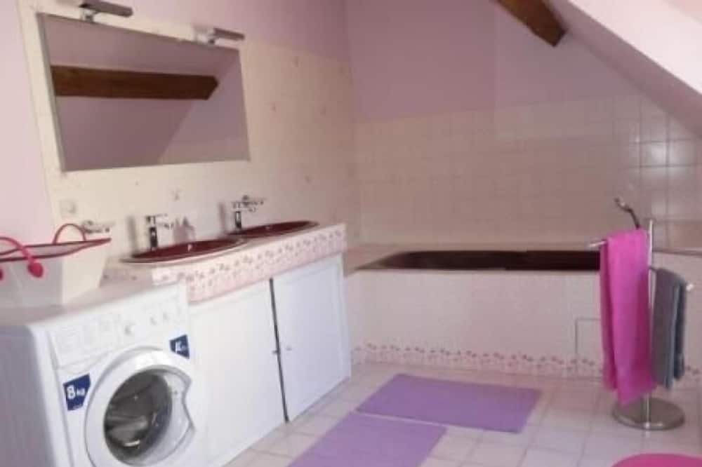 Photo of Bathroom in Ardelu