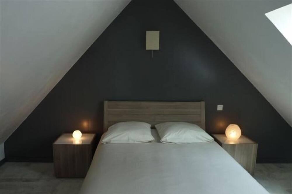 Photo of Others in Manou