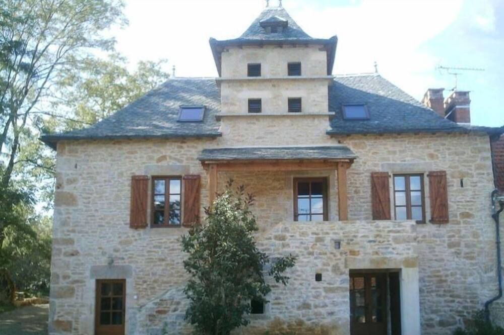 Photo of Outdoor in Martiel