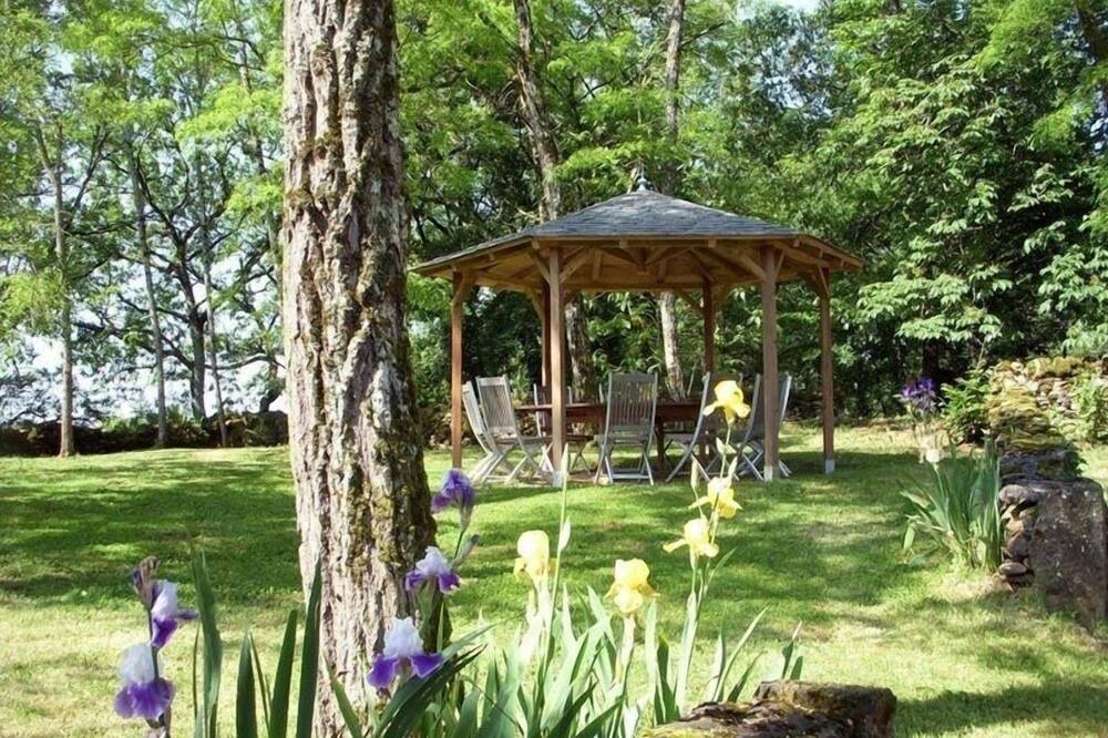 Photo of Outdoor in Martiel