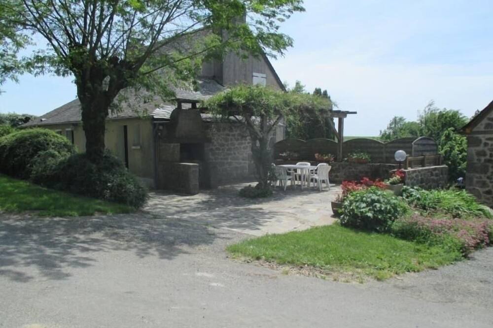 Photo of Outdoor in Campuac