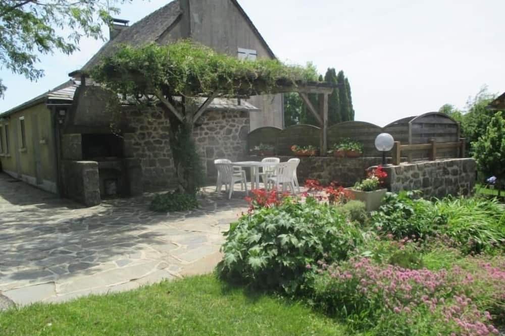 Photo of Outdoor in Campuac
