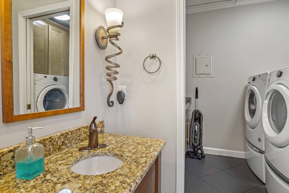 Photo of Bedroom in Mobile