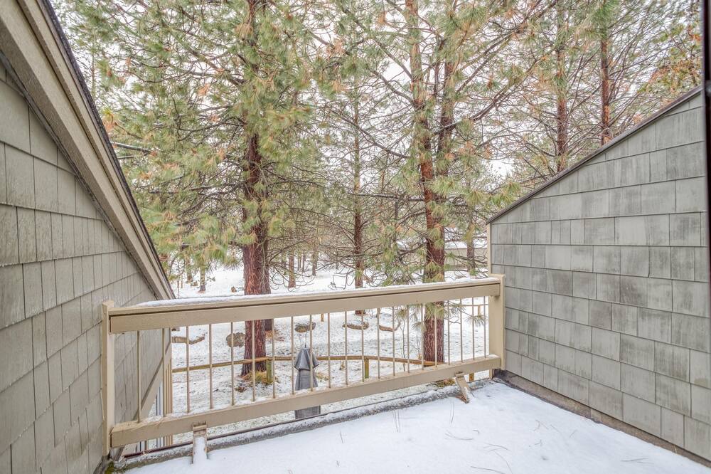 Photo of Patio Balcony in Sunriver