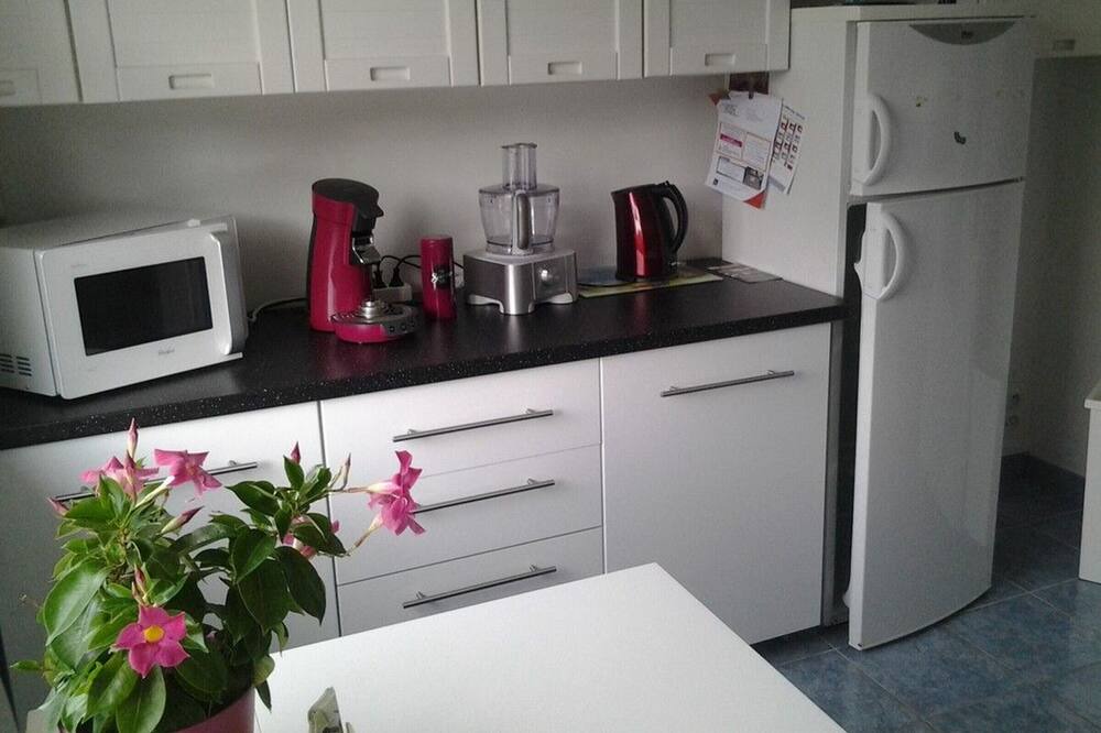 Photo of Kitchen in Angles