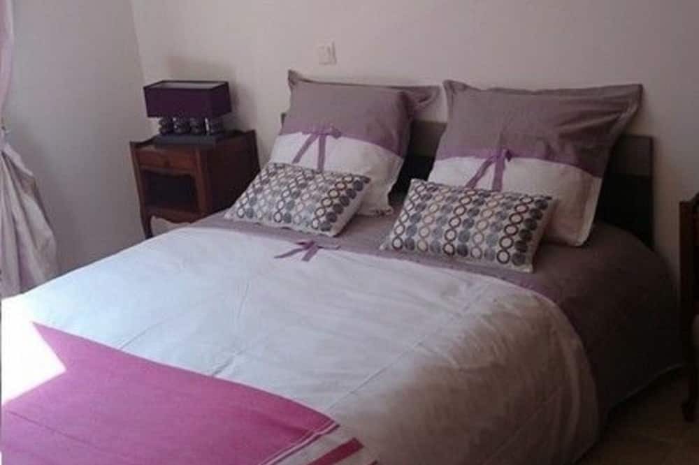 Photo of Bedroom in Angles