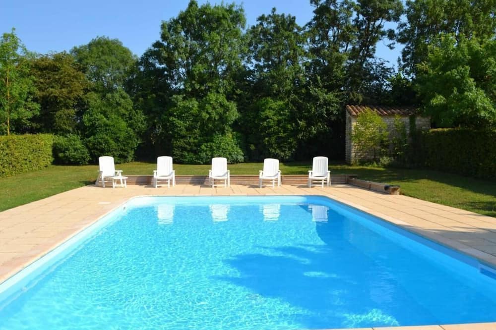 Photo of Outdoor in Saint-Aubin-la-Plaine