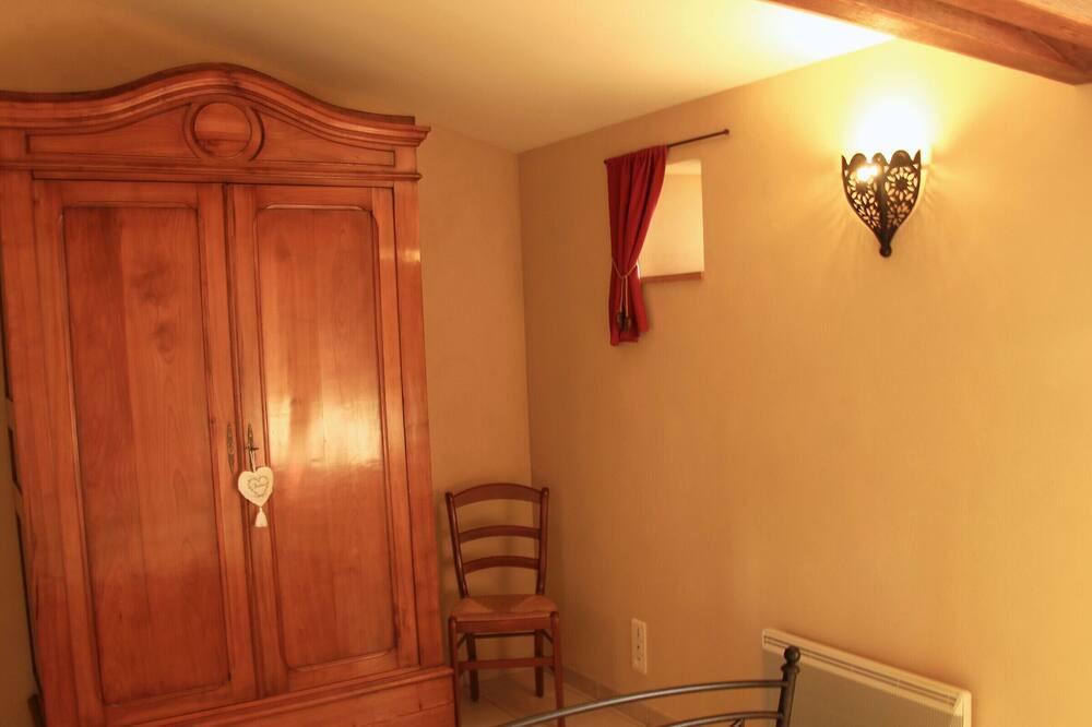 Photo of Bedroom in Thorigny