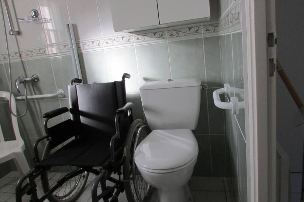 Photo of Bathroom in La Garnache