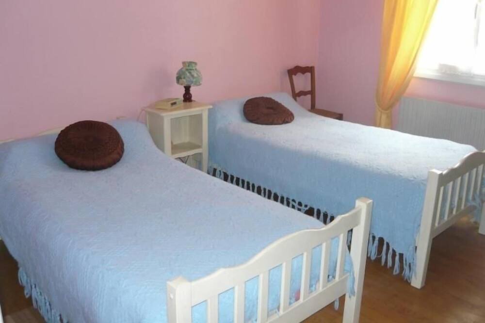 Photo of Bedroom in Rosnay