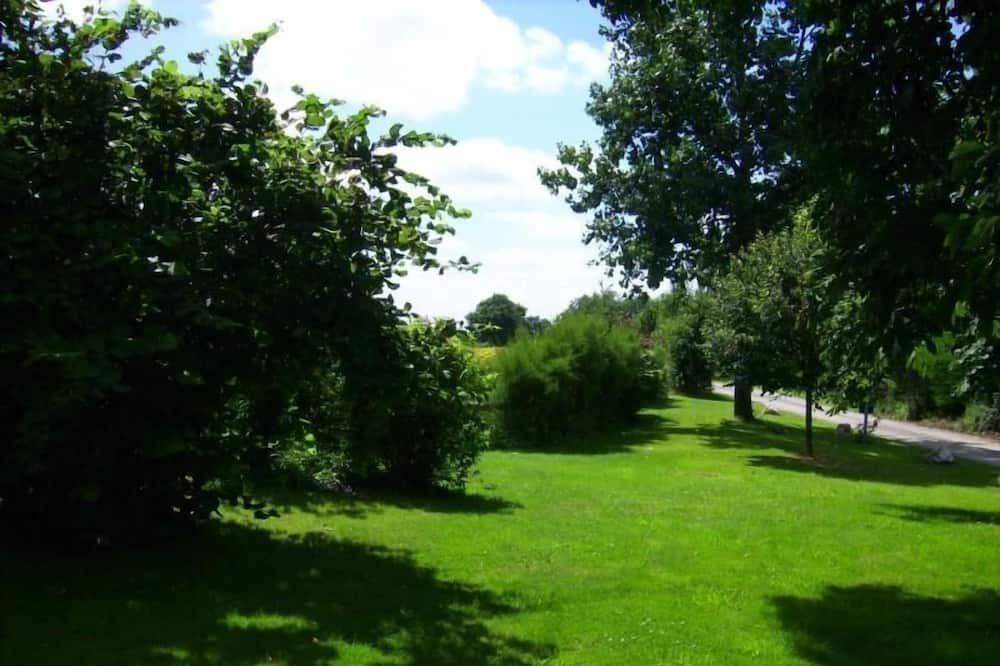 Photo of Outdoor in Saint-Germain-lAiguiller