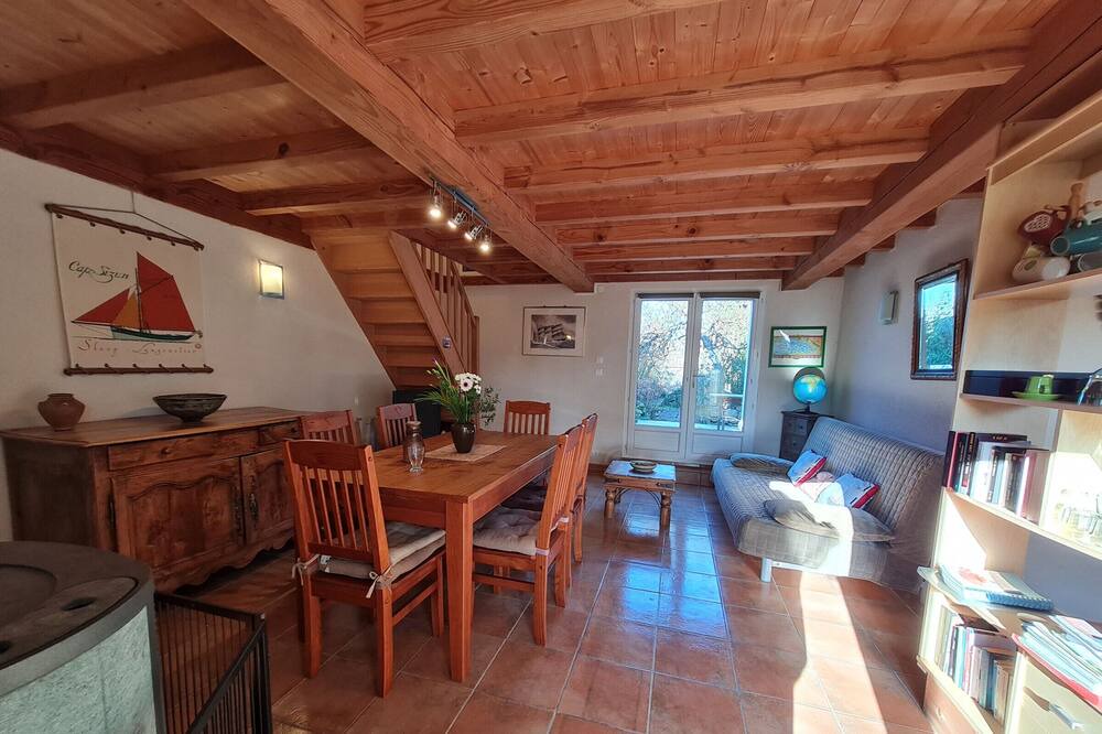 Photo of Livingroom in Saint-Michel-en-l'Herm