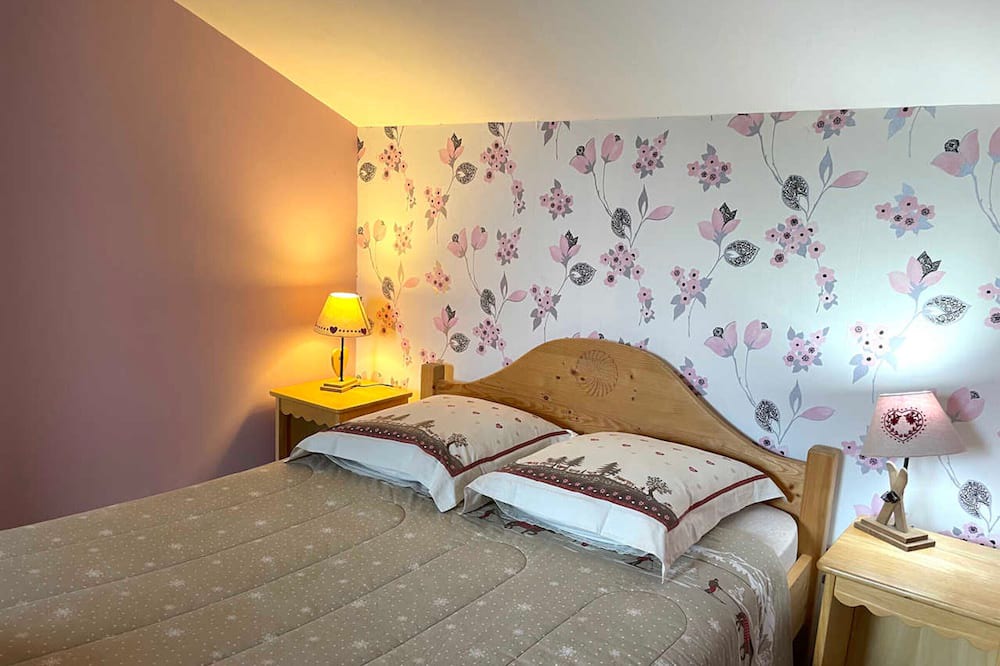 Photo of Bedroom in Avrilly