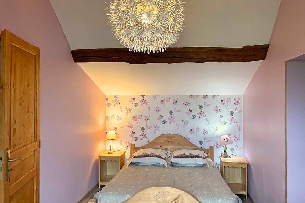 Photo of Bedroom in Avrilly