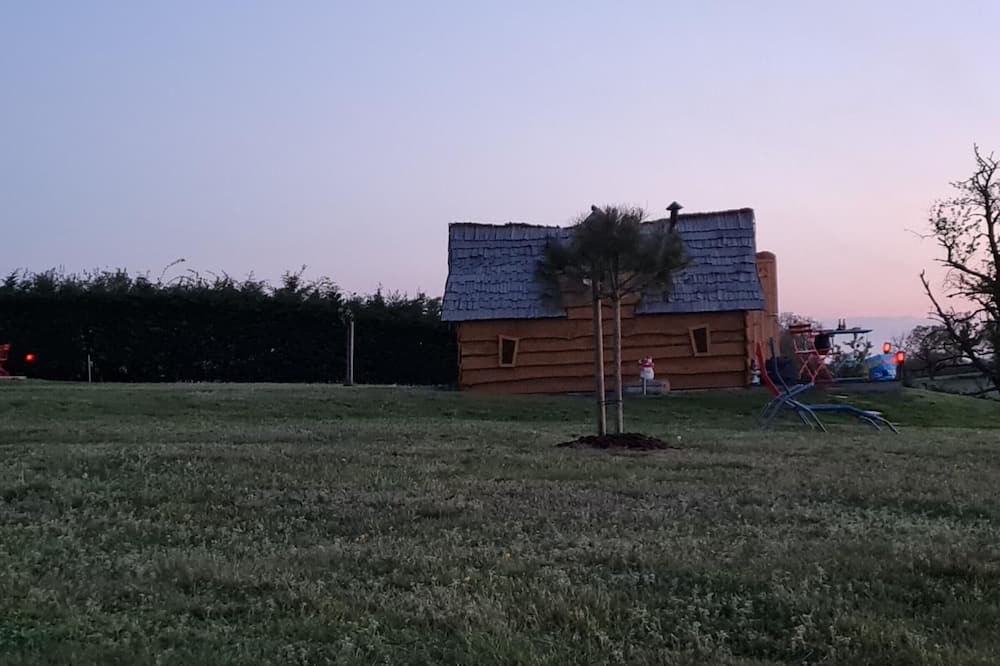 Photo of Outdoor in Avrilly