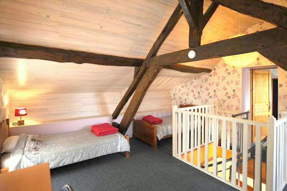 Photo of Bedroom in Avrilly