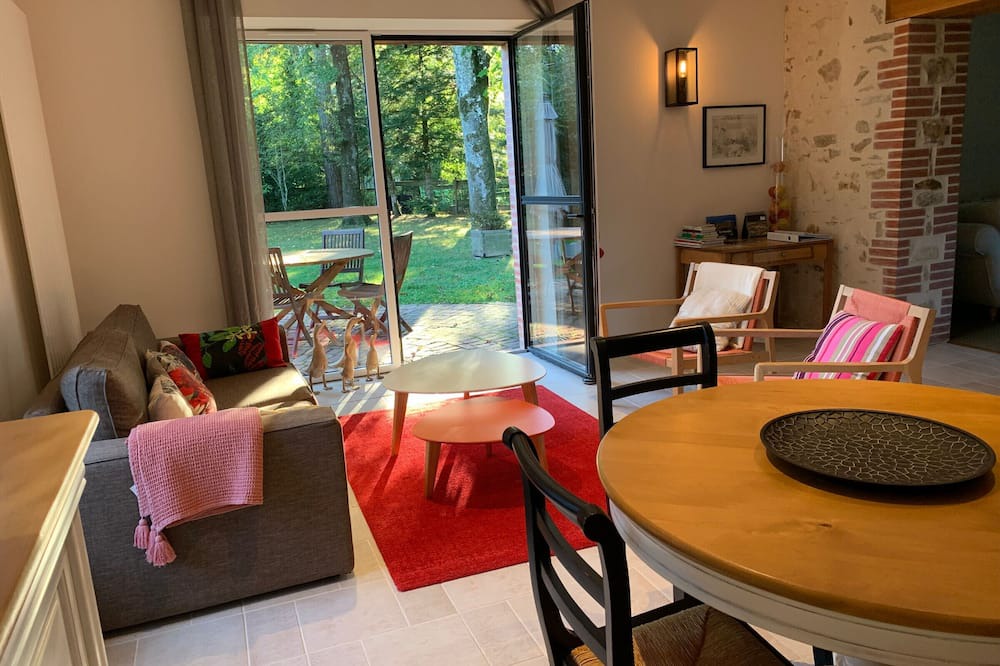 Photo of Livingroom in Fougere