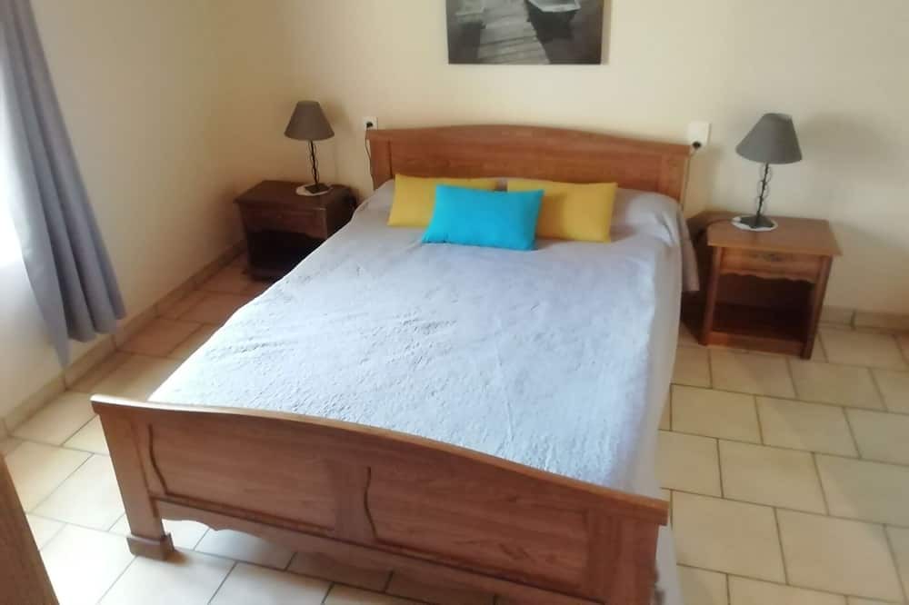 Photo of Bedroom in Chaille-les-Marais