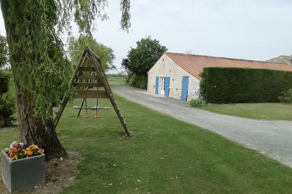 Photo of Outdoor in Chaille-les-Marais