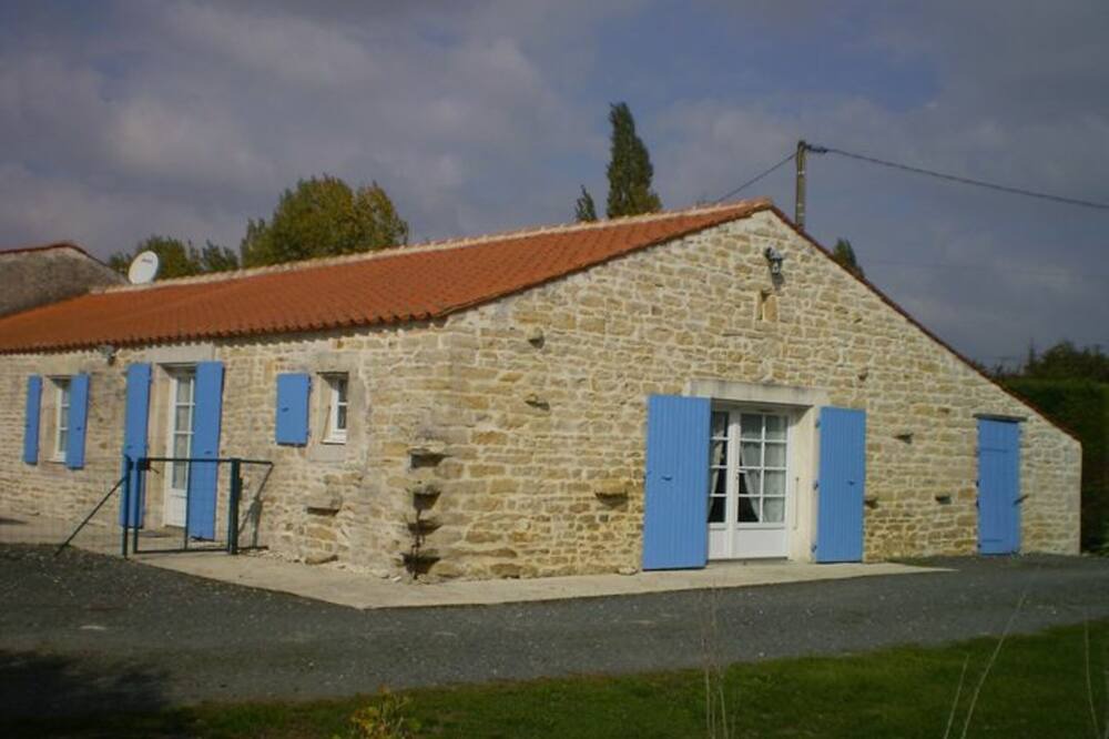 Photo of Outdoor in Chaille-les-Marais