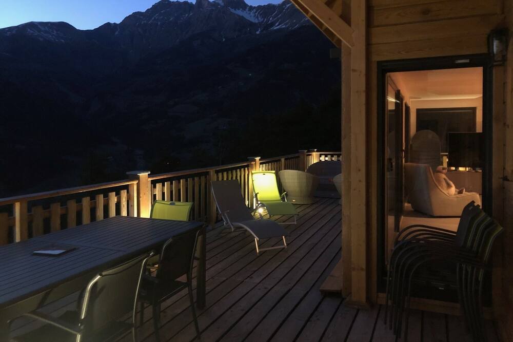 Photo of Patio Balcony in Meolans-Revel