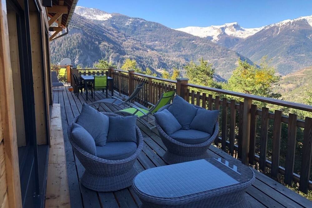 Photo of Patio Balcony in Meolans-Revel