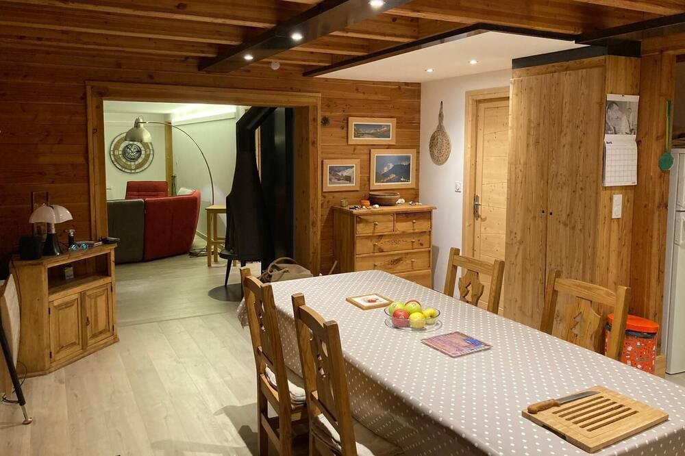 Photo of Livingroom in Meolans-Revel