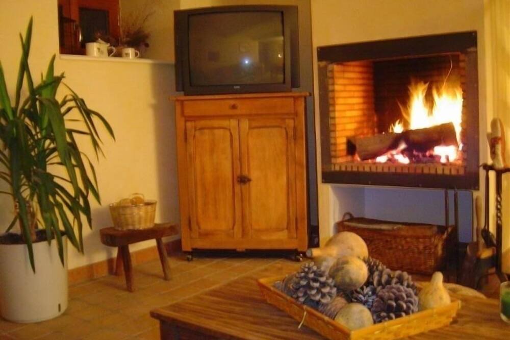 Photo of Livingroom in Martrin