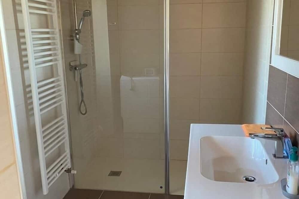 Photo of Bathroom in Trejouls