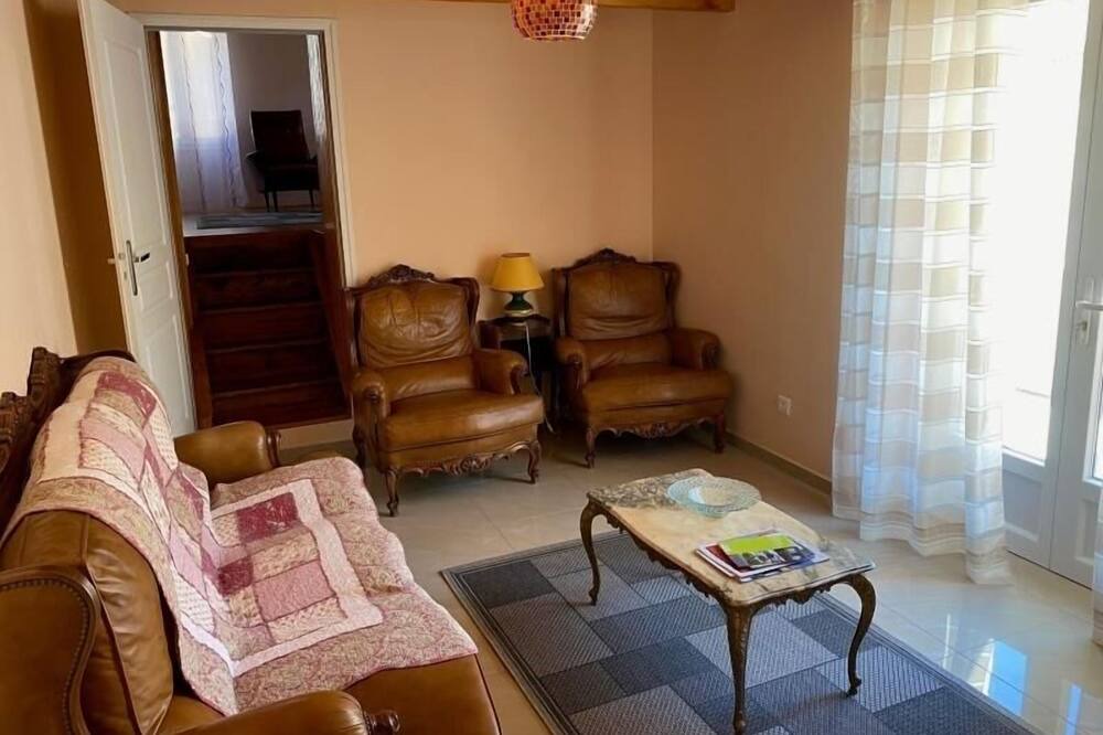 Photo of Livingroom in Trejouls