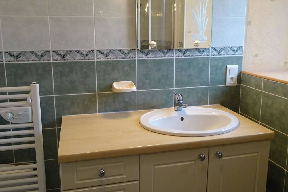 Photo of Bathroom in Grand-Vabre